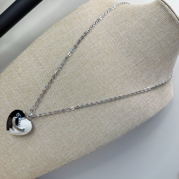 Juicy Couture Black & White Heart Pendant Necklace With Rhinestones On Silver - Picture 2 of 10